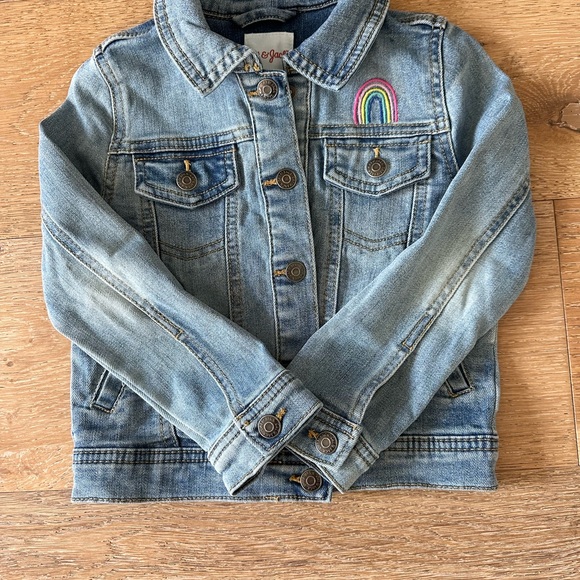 ***LIKE NEW*** 4t - Picture 2 of 3